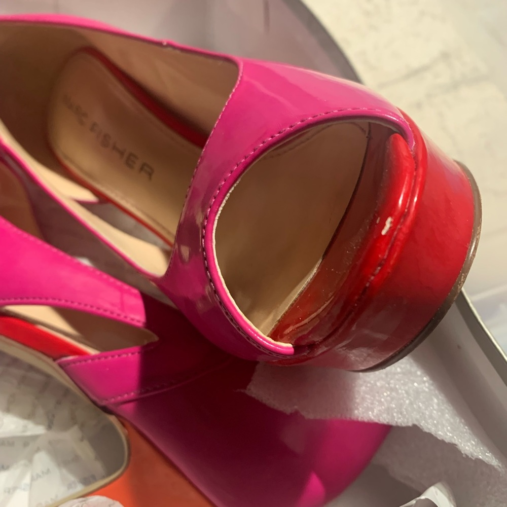 Marc Fisher platform peep toe pumps - Picture 5 of 6